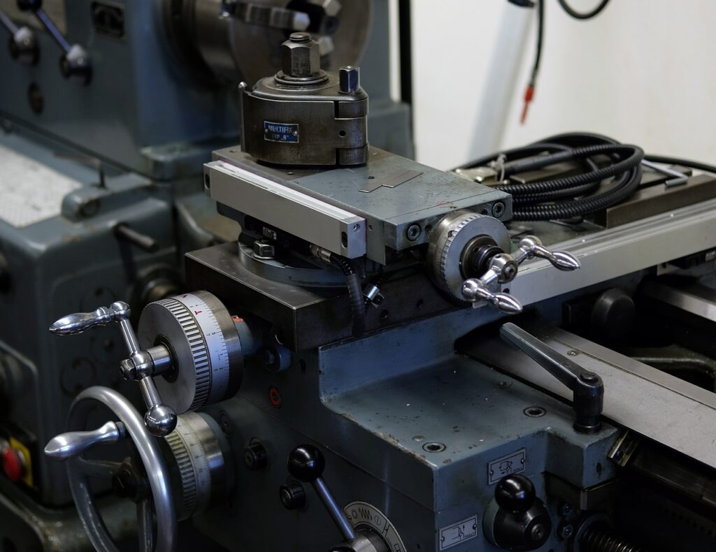 industry, lathe, work table-3368687.jpg